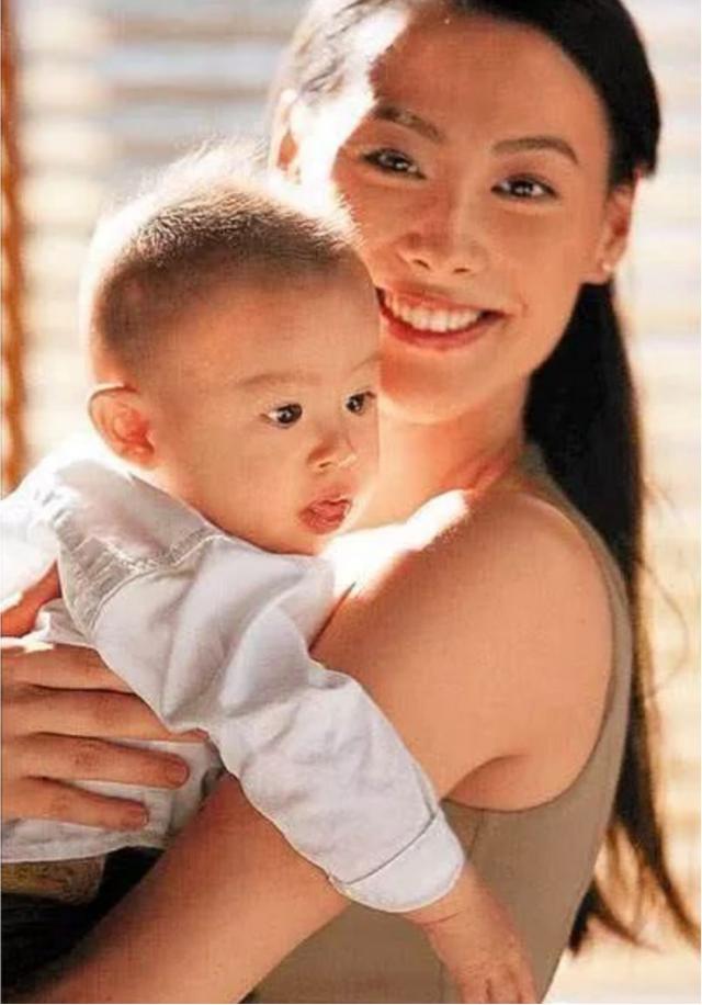 连生三男，还嫁不进千亿豪门的她，输在哪了？