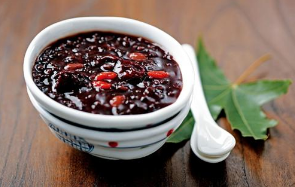 熬腊八粥有讲究，巧搭配营养高，教你做法，香浓黏稠，好喝又健康