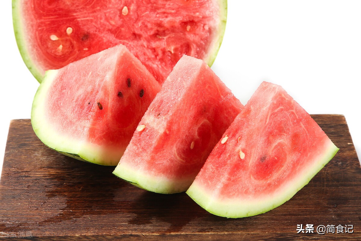 才知道，原来西瓜不能乱吃！这些禁忌大家要牢记，为了健康别犯错