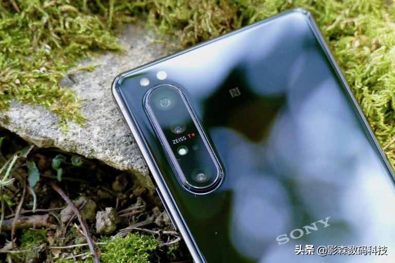 索尼 Xperia 1 II 评测：感天动地！索尼新机终于像台索尼手机了