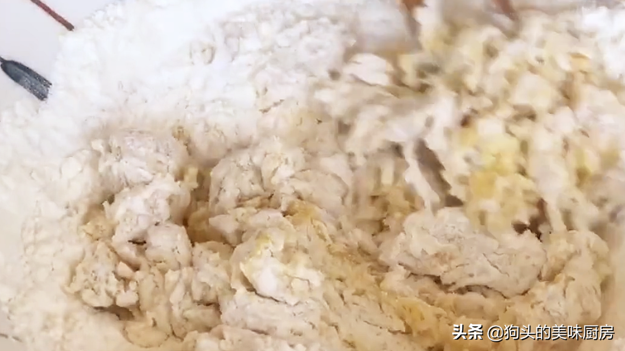 春天多吃紅薯，試試這個做法，口感鬆軟香甜，外面買不到