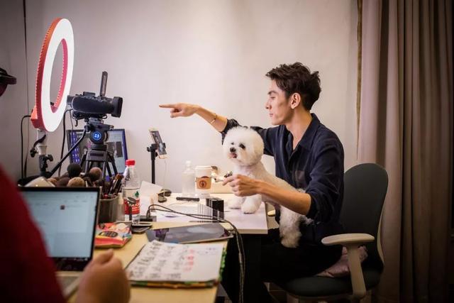 2020年这个暴利行业不要错过，再晚点进入可能就