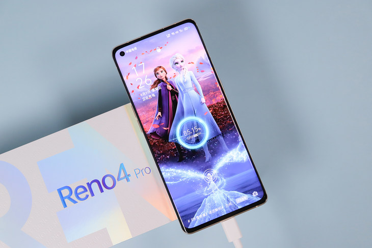 颜值爆表5G手机推荐 OPPO Reno4 Pro轻巧、长相通通有