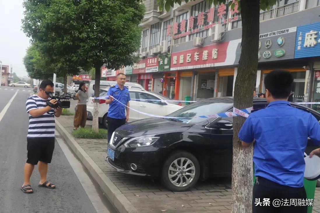 澧县城管向违规户外广告“宣战”