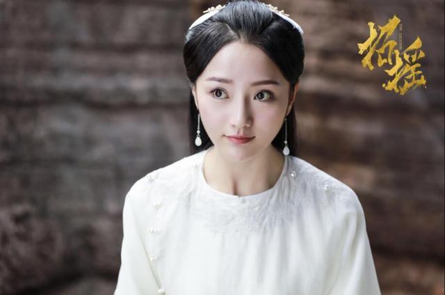 为什么同样是《小娘惹》女主，欧萱被人叫好，而肖燕却被人吐槽呢