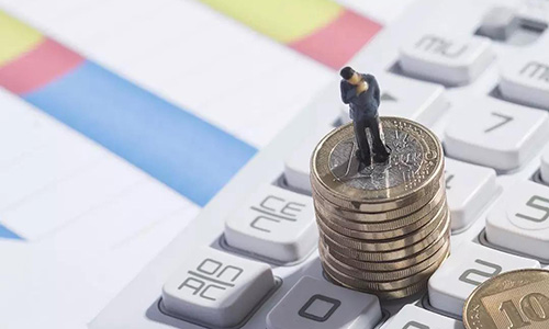 200万变4亿，却被前妻“打回原形”，还欠下4亿巨