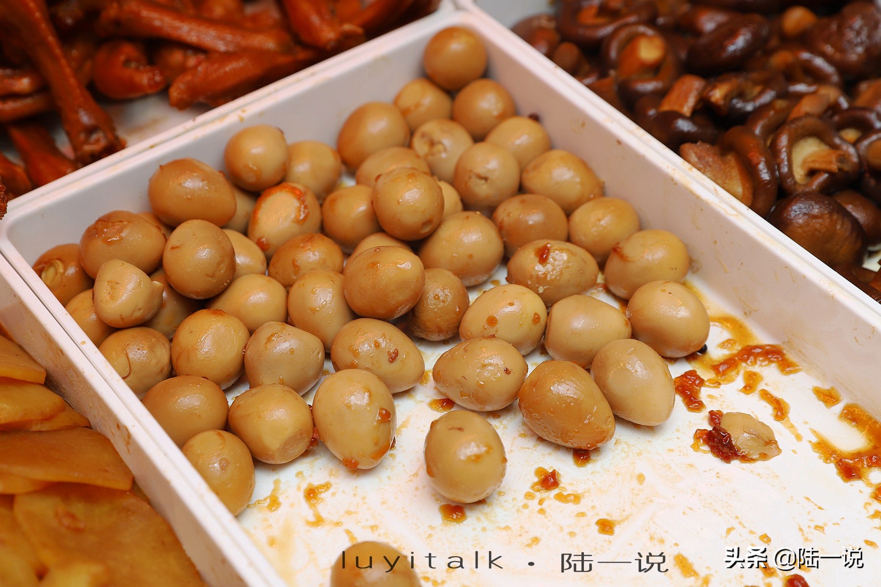 鸭舌50克近16元，我没控制住，要了3鸭头、5鸭翅、8鸭掌、16鸭舌