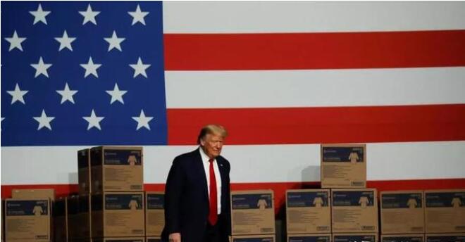 美国欠中国1.2万亿美元，可建40支航母编队，万一