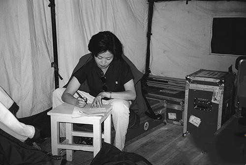 “国民大姐”敬一丹：嫁亿万富商，结婚40年，女