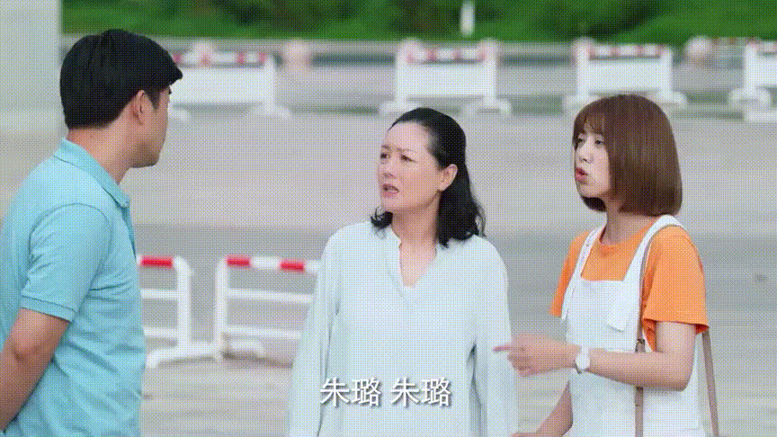 校园小甜剧糖分总超标，《小美满》外冷内甜校