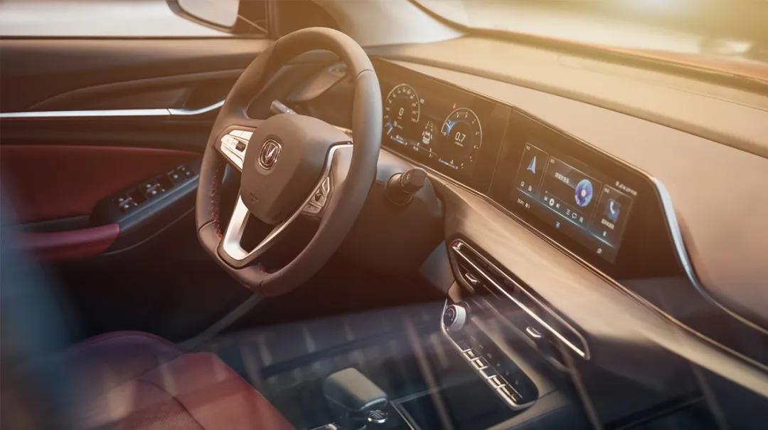 有料就是自信，逸动PLUS直播碰撞，拆掉四门都奈