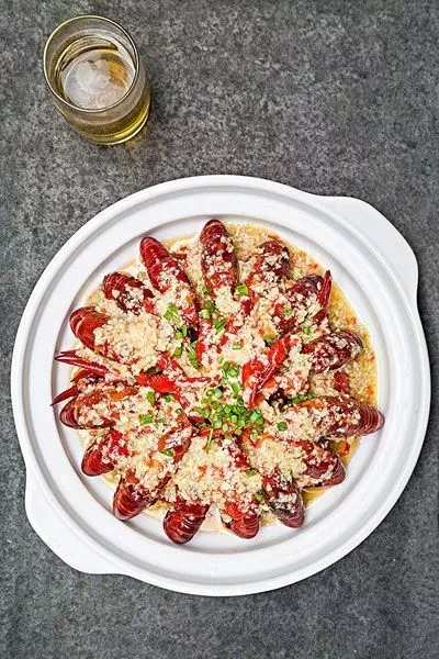 小龙虾怎么搭配葡萄酒？