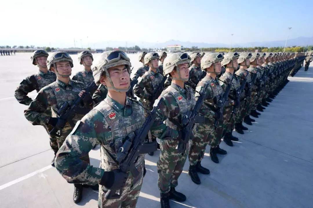 “退役”和“退伍”是一样的么？别乱讲了，以