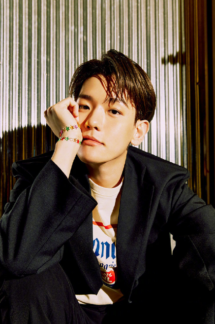 粉丝也变私生饭？边伯贤家门口被私生饭蹲守，