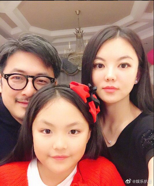 富养千金王诗龄竟然怒挂亲妈李湘的电话，直言只跟爸爸好