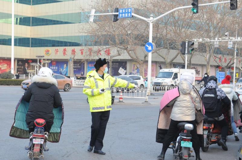临沂交警直属一大队：吃透精神见行动，“内服外治”开“药方”
