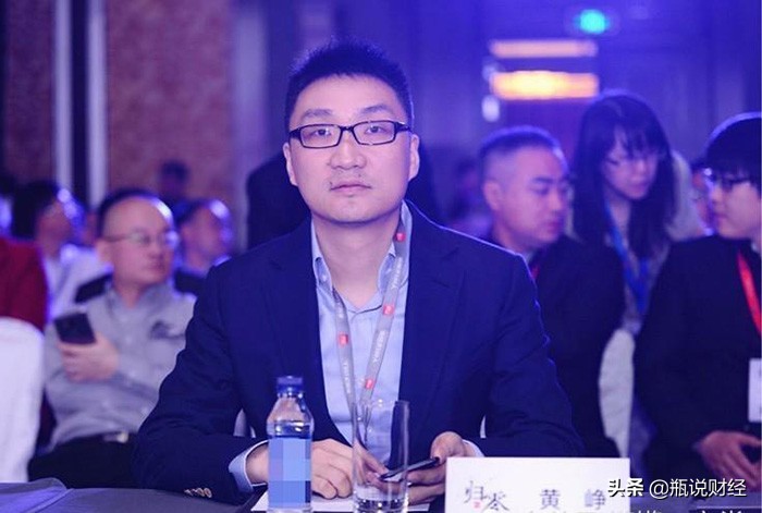黄峥辞任董事长，股票1：10投票权失效，谁将主导拼多多未来？