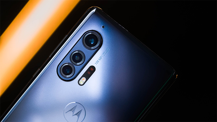 摩托罗拉手机Edge系列产品手机上宣布公布：90Hz瀑布屏 配用1亿像素监控摄像头