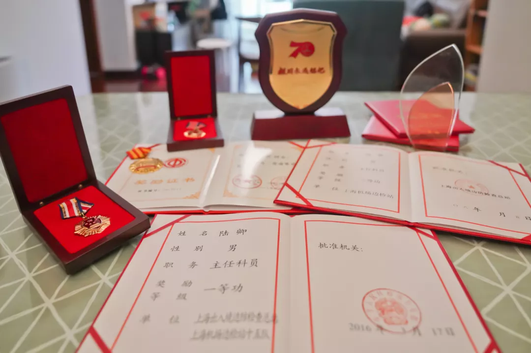 重庆|腼腆、呆萌的“理工男”是如何守护国门的