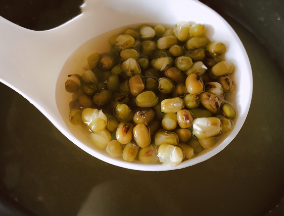 图片[5]-绿豆汤的做法步骤图 教你1招技巧粒粒开花还不发红-起舞食谱网