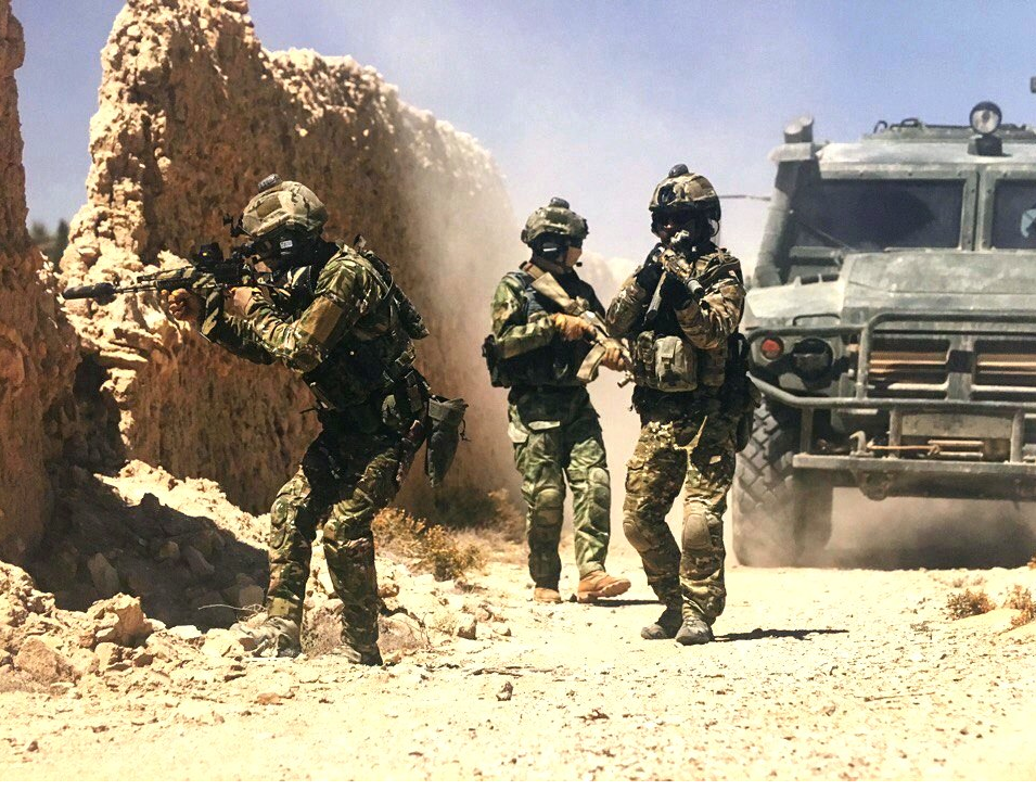 美国人看起来不勤快，为何依旧那么富裕？三个原因了解一下