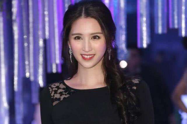 曾是体操界第一女神，为帮父亲还债，和81岁富豪恋爱后分手
