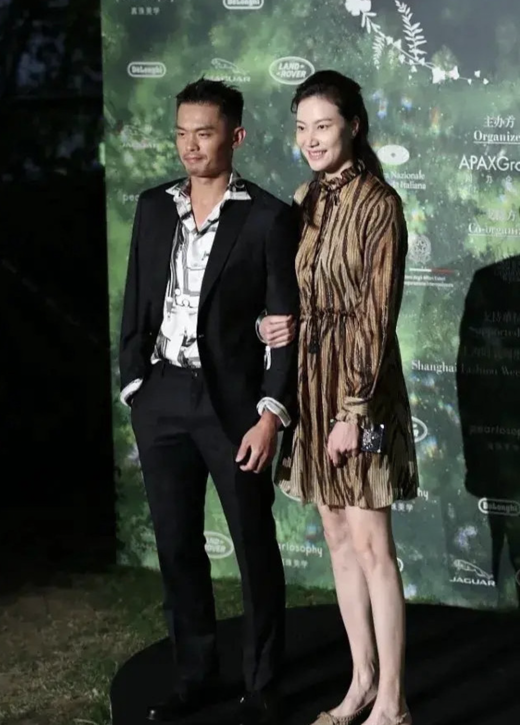 且行且珍惜的马伊琍终还是离了，夸林丹有担当的谢杏芳怎样了？