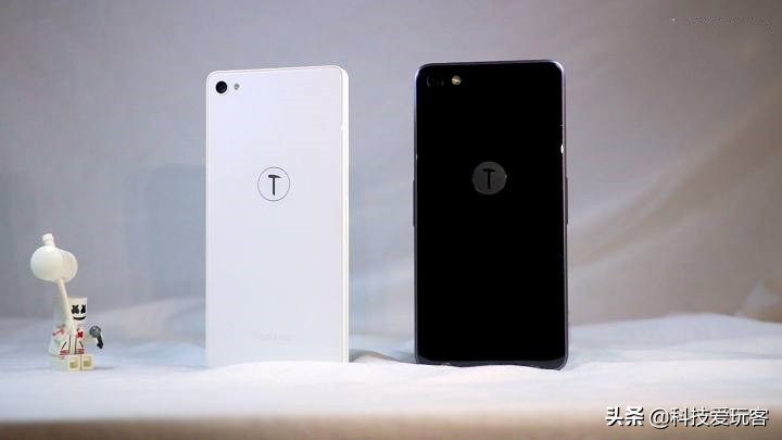 回朔评测锤子T1：它是天生骄傲的罗永浩和他固执匠人精神的物质