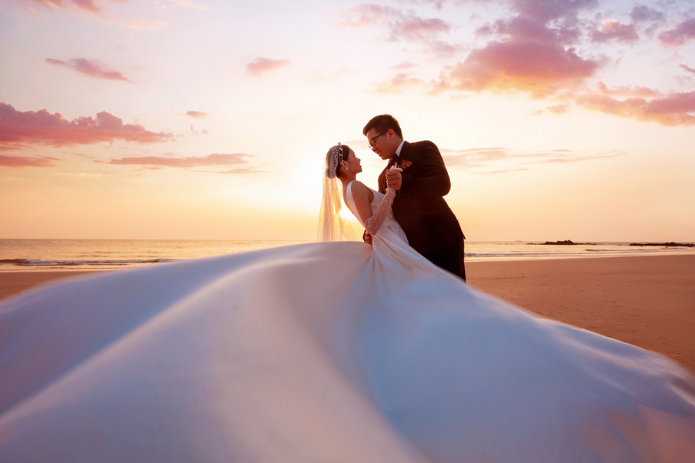 Dusk and you are worth collect carefully - division force is patted on the west