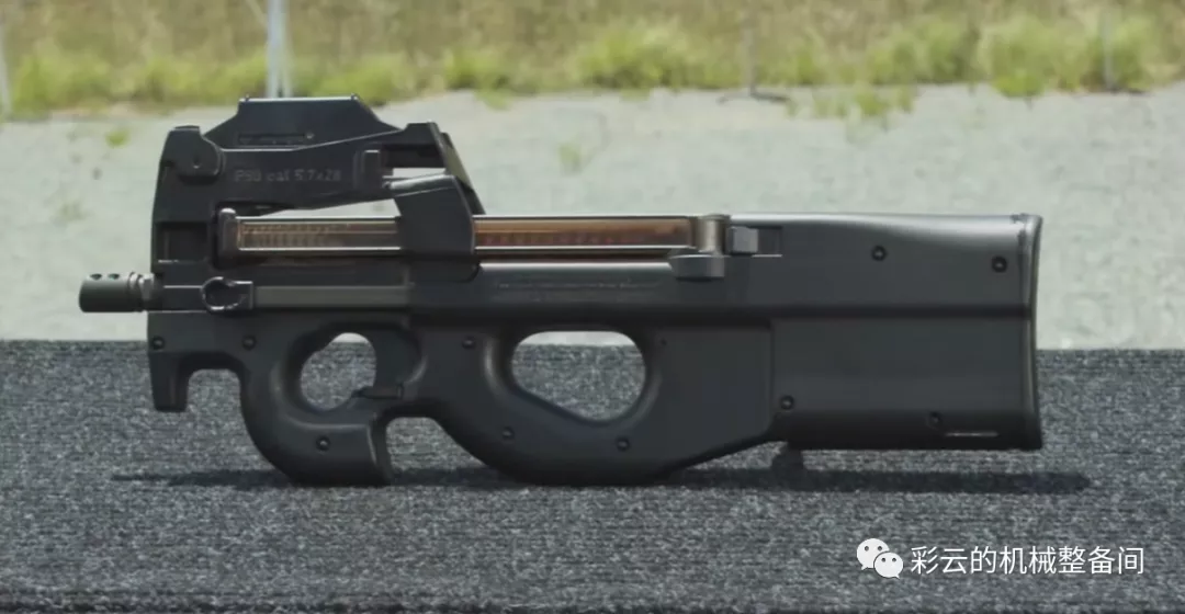 说到PDW你首先想到的就是它——比利时P90单兵自卫武器