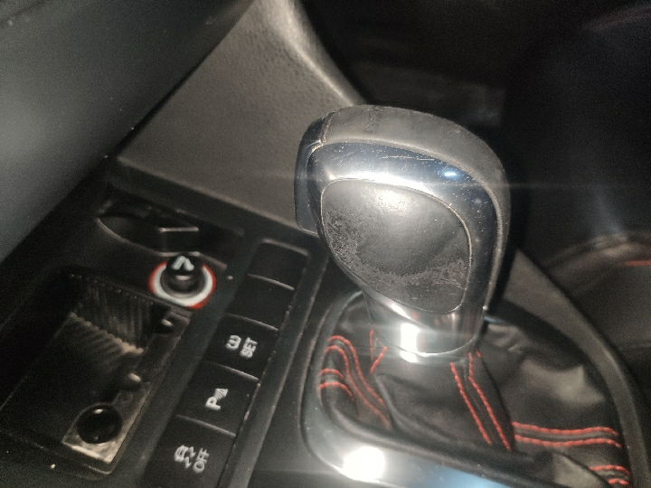 朋友賣車，也玩套路？實(shí)際里程和表顯剛好差了一倍