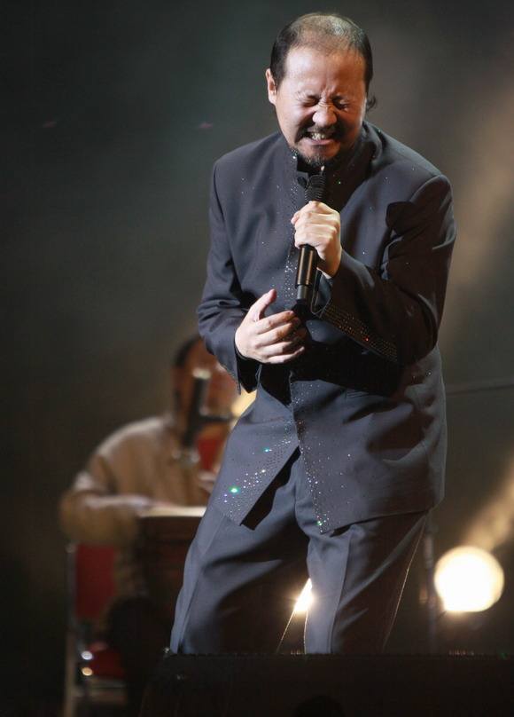 腾格尔：因喝酒耽误的前半生，40岁仍无房无车，