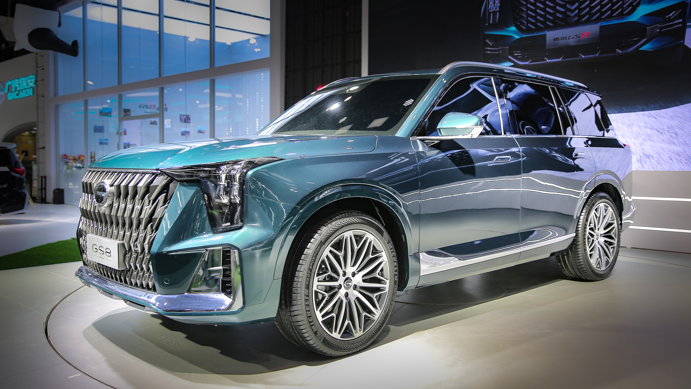 全新一代传祺gs8静态体验汉兰达同款混动系统