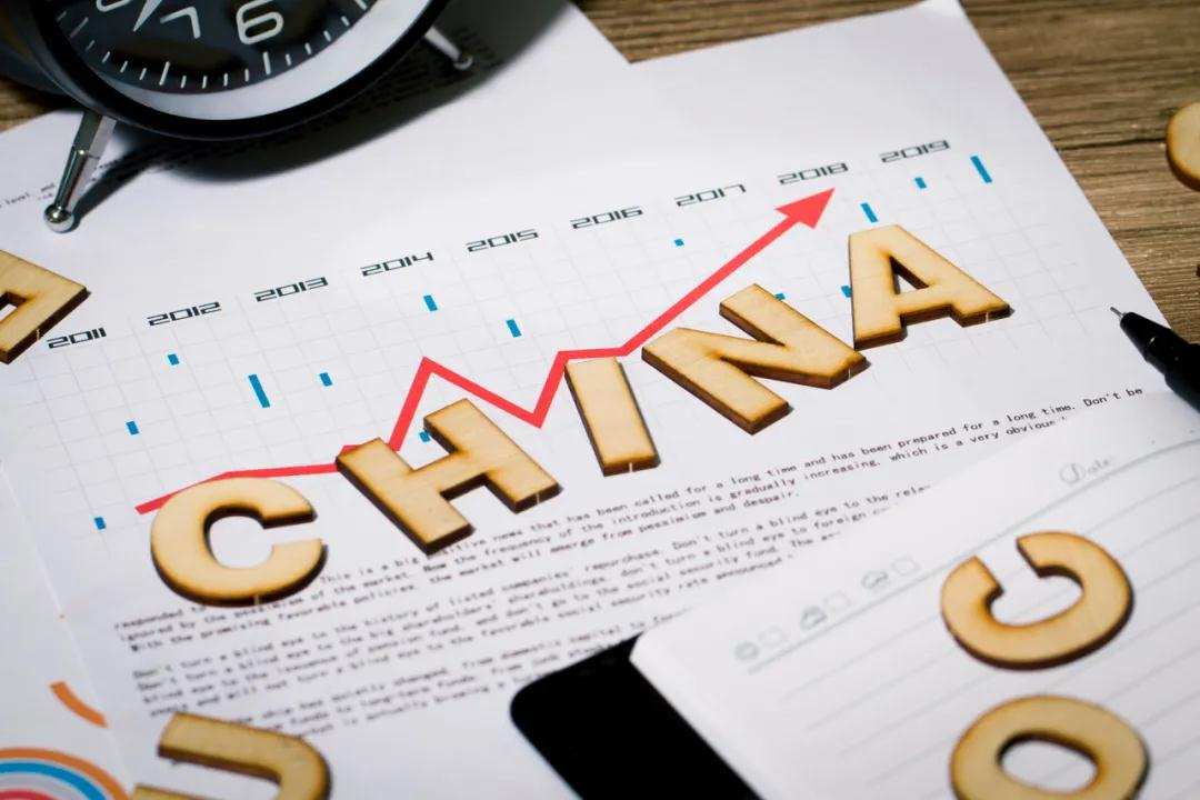 Hu Run 500 strong a list of names posted up are odd: The apple is the costliest! 