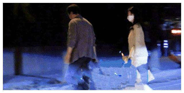 杨采钰和男友私下被拍零交流？自己是白富美，