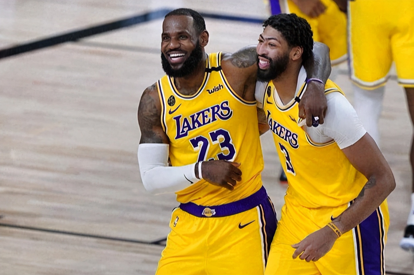 拒絕是為了更好地相守！一眉哪也不會去，美媒列出三大續約方案！-黑特籃球-NBA新聞影音圖片分享社區