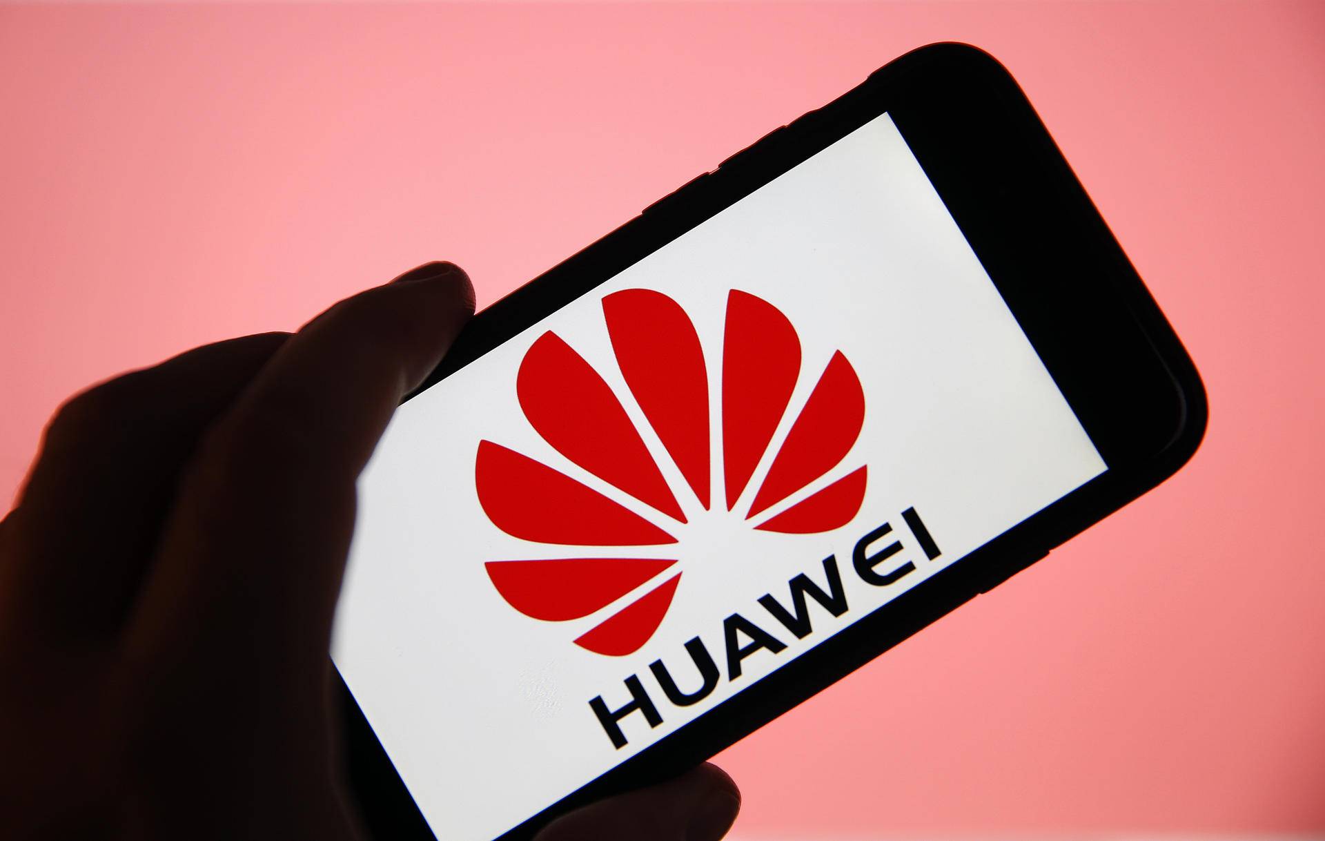中企刚宣布突破28nm，ASML就急着喊愿意“打折”