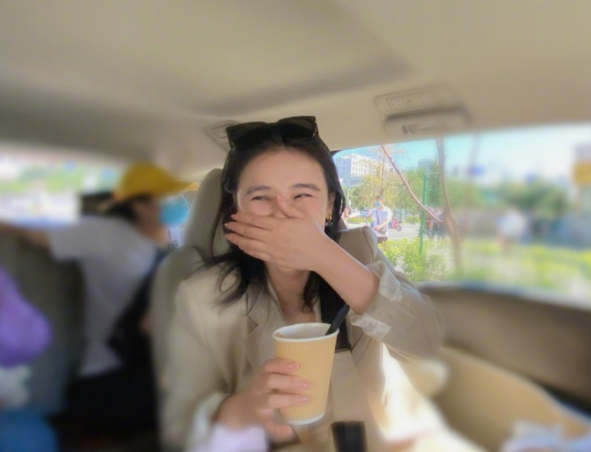 The horse thinks of dispatch of pure late night to draw attention, short group word makes a person feel distressed, after vermicelli made from bean starch sees the tear looked