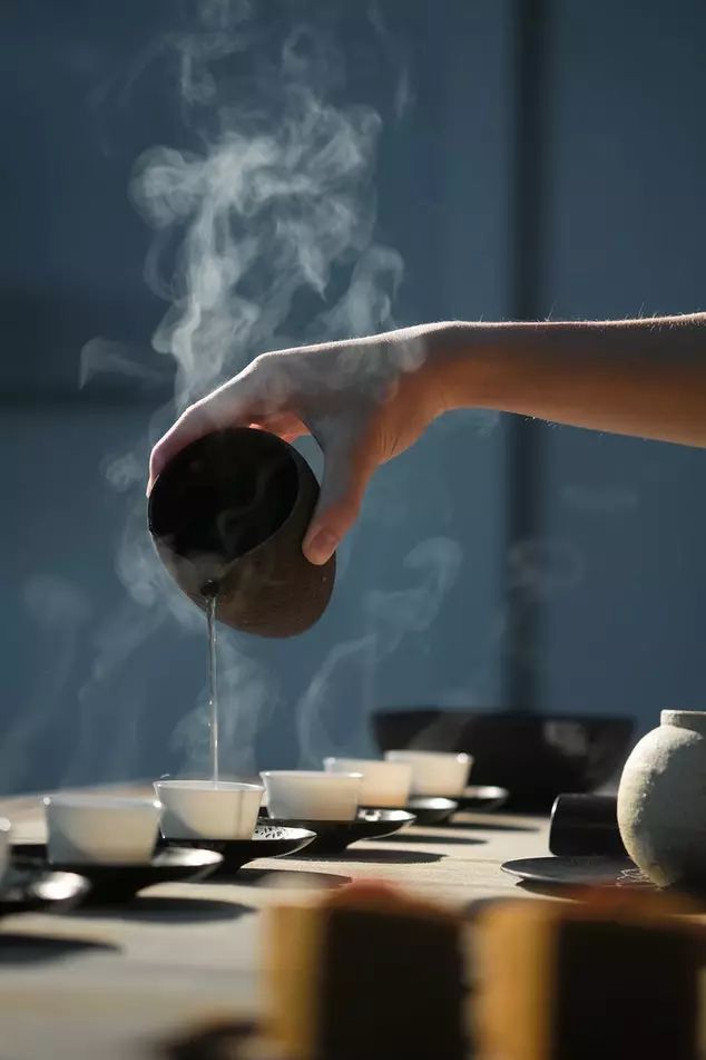 十首温暖冬日诗词：在诗词的世界里，温暖如春-第1张图片-非凡网