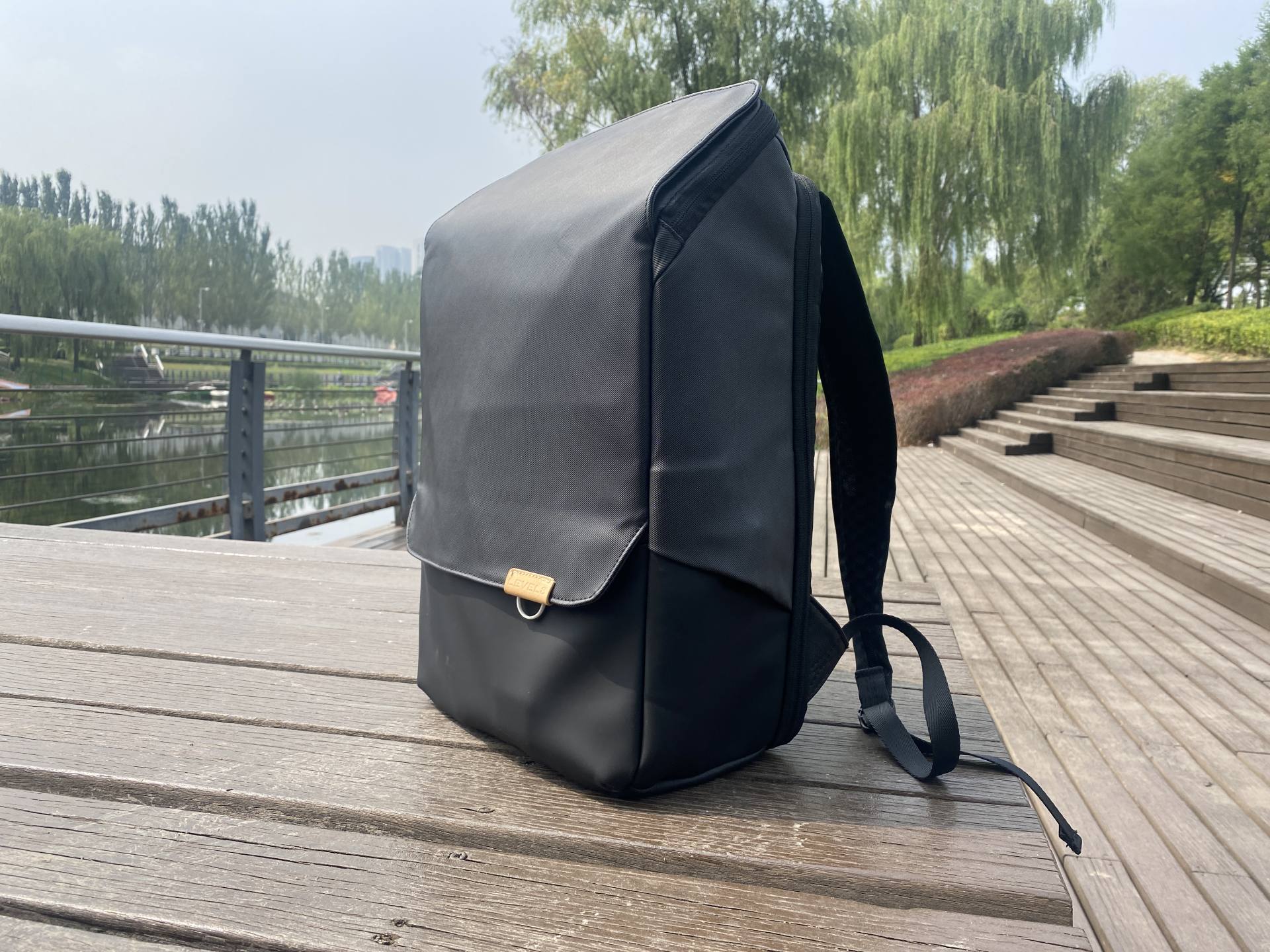 精致有型，超实用的地平线8号零感背包体验