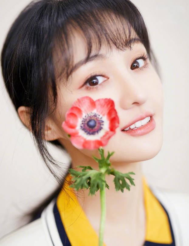 郑爽自曝不想演偶像剧，拍戏太累立马就罢拍，