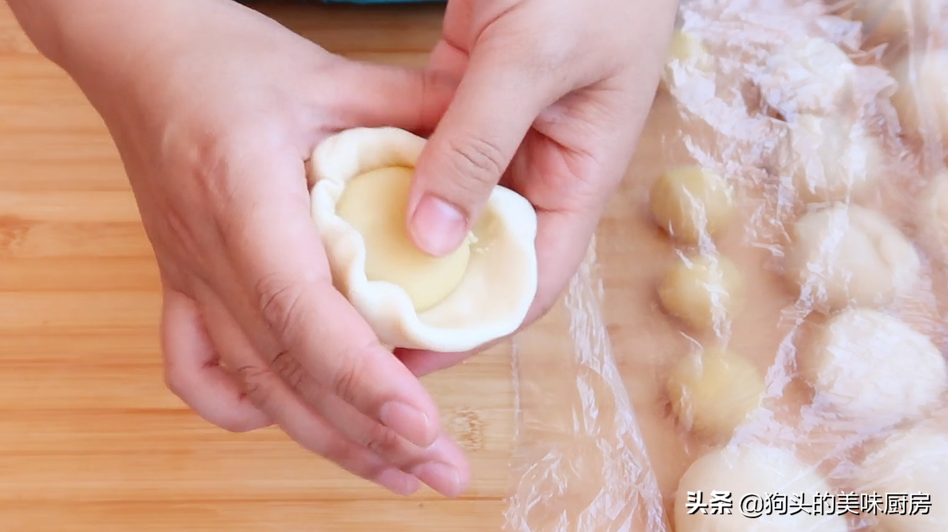 想吃酥餅不用排隊，教你在家做，不用烤箱，有鍋就行，個個酥掉渣