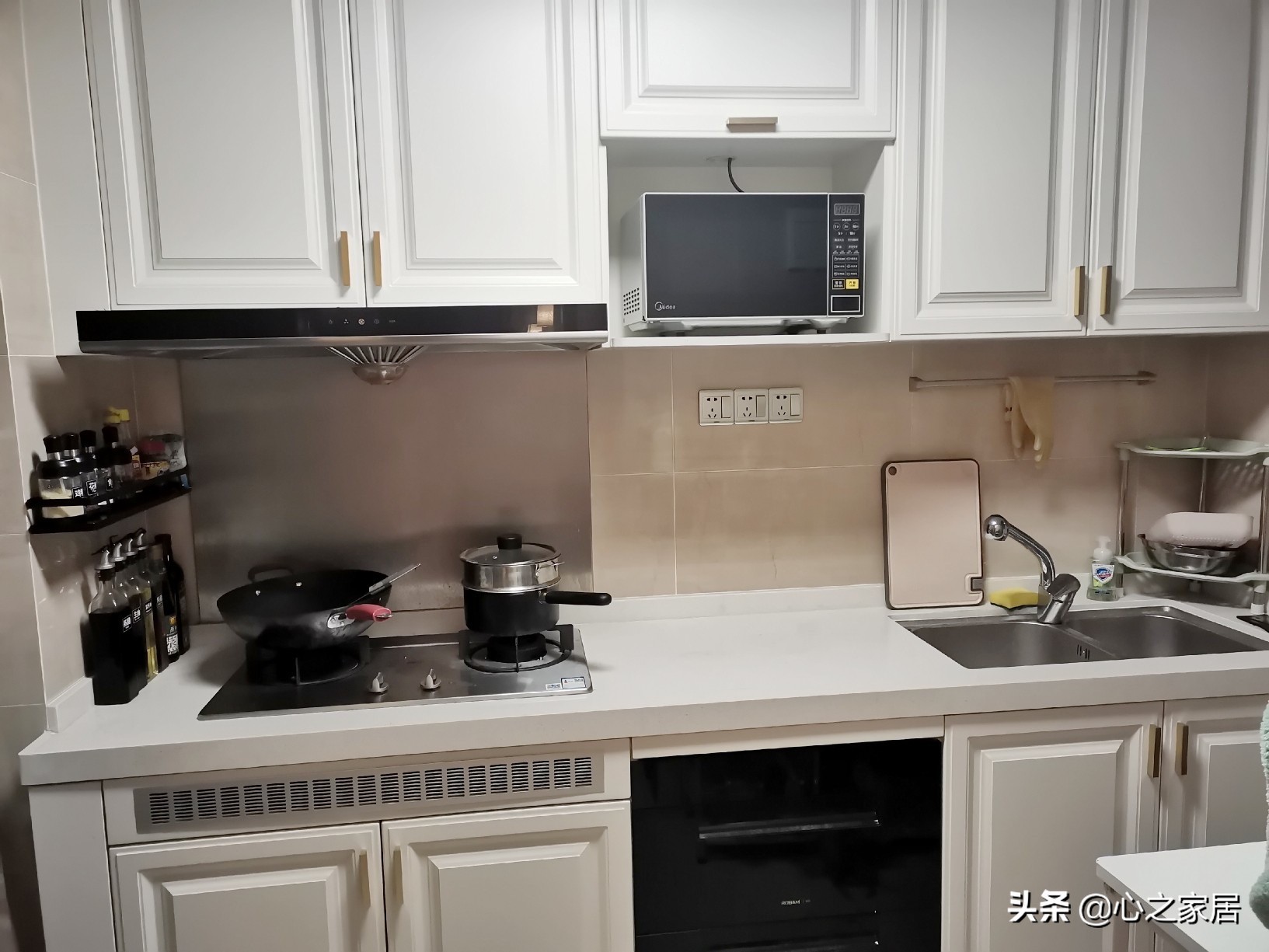 77㎡精装修设计的时尚清新，少花钱也能拥有好家装，关键是要用心