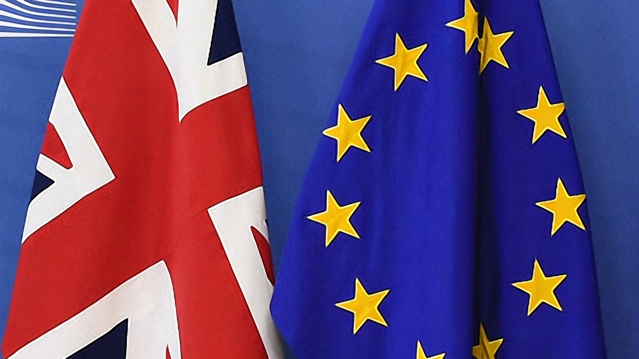 英媒承認英國疫苗存在副作用，歐盟國已緊急叫停，首相力挺