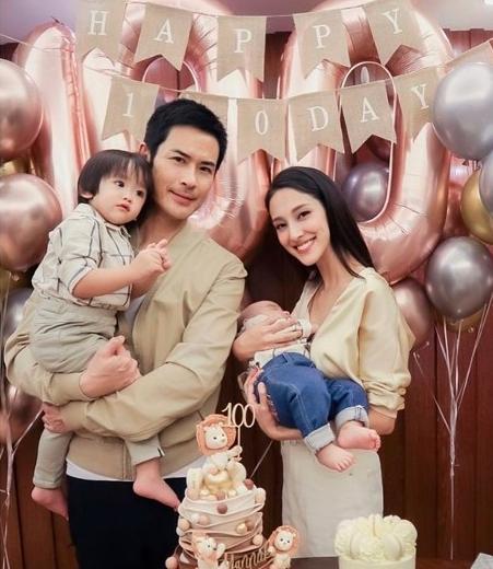 鄭嘉穎幼子正面曝光，帥氣得驚艷，沒有遺傳媽媽跟舅舅的印度長相