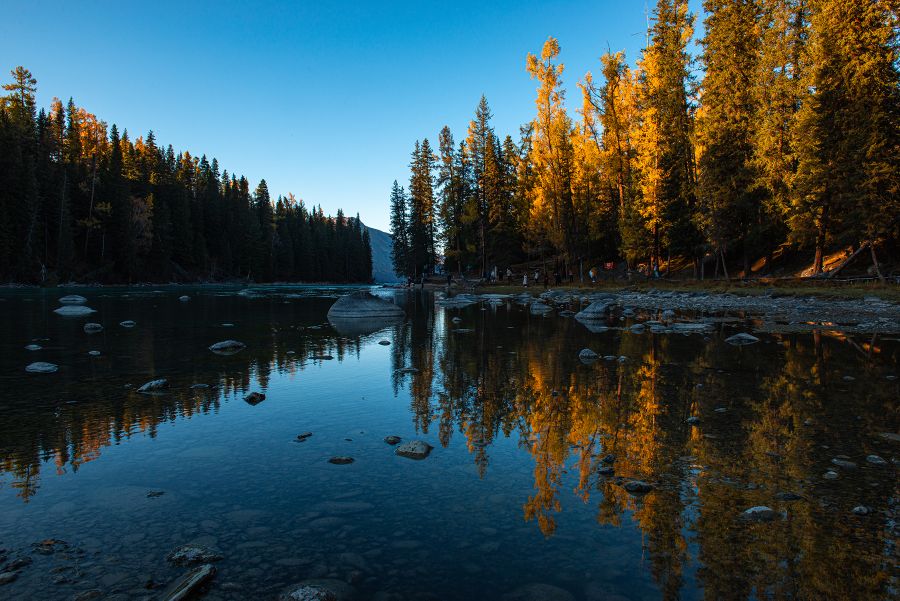 God's back garden-Kanas autumn scenery