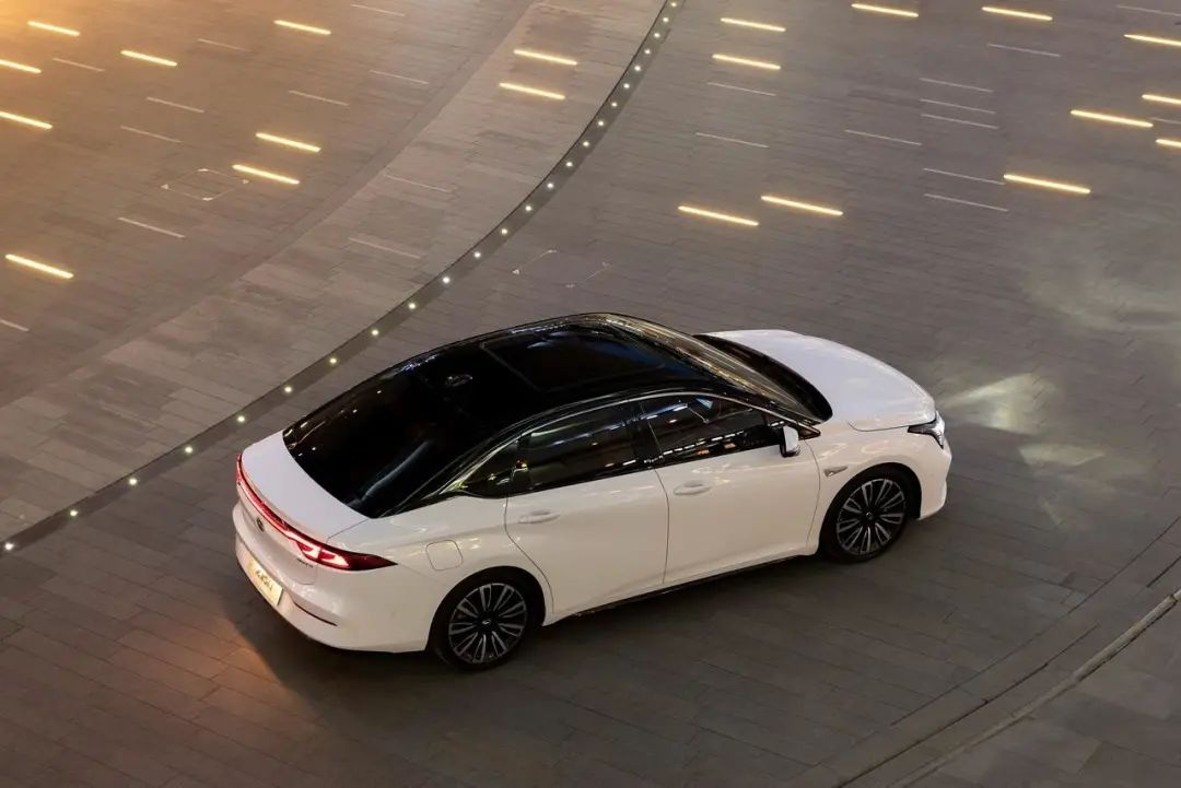 纯电AION S和插电秦PLUS DM-i你选谁？