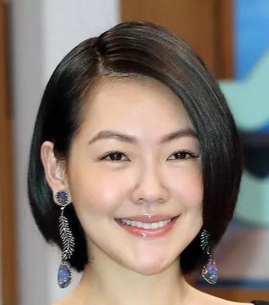 小S被解约后首次发声回应，网友不领情，讽刺她不要来大陆赚钱了