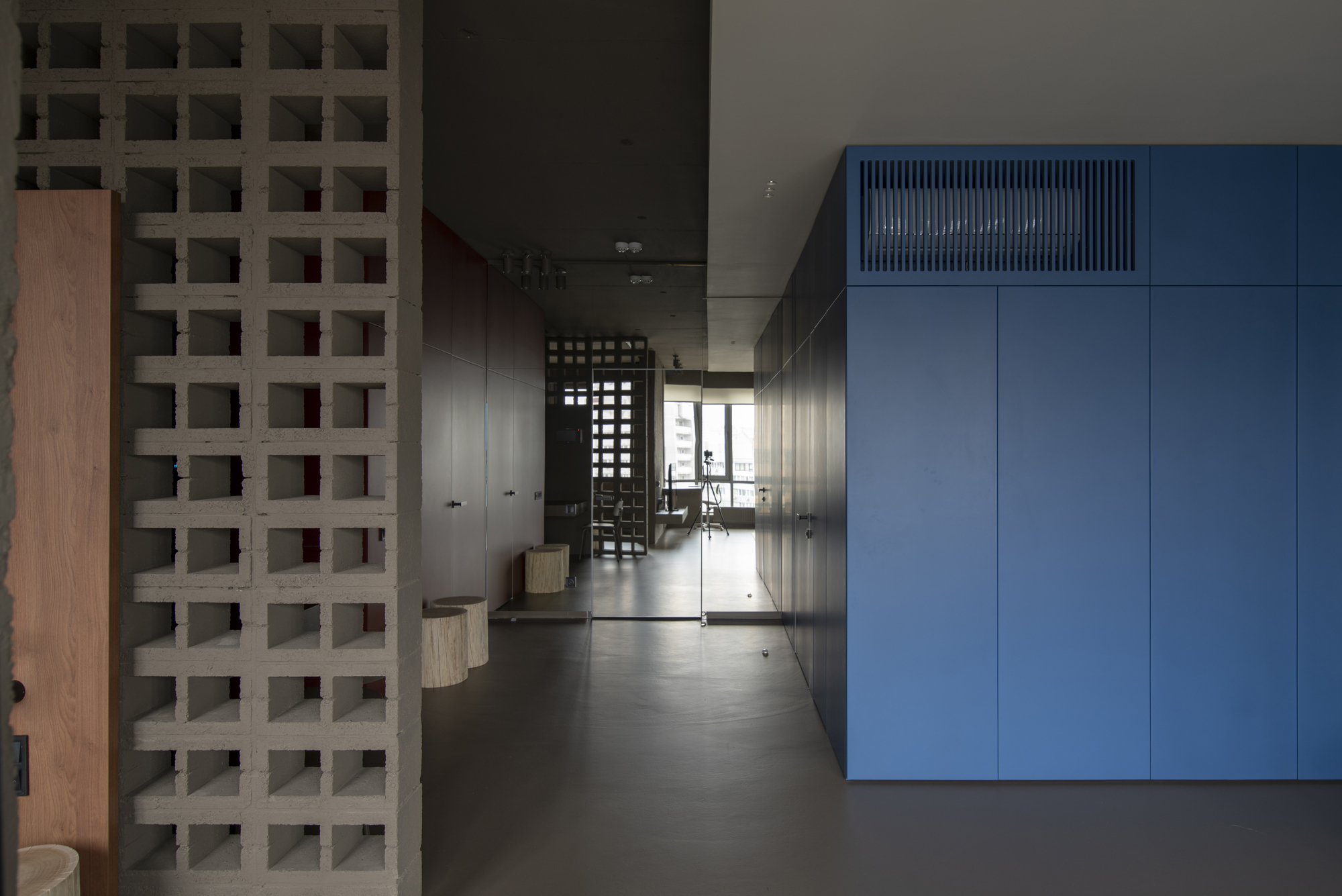乌克兰58m²公寓，以劳尔色卡7006之名，把家当成生活的舞台