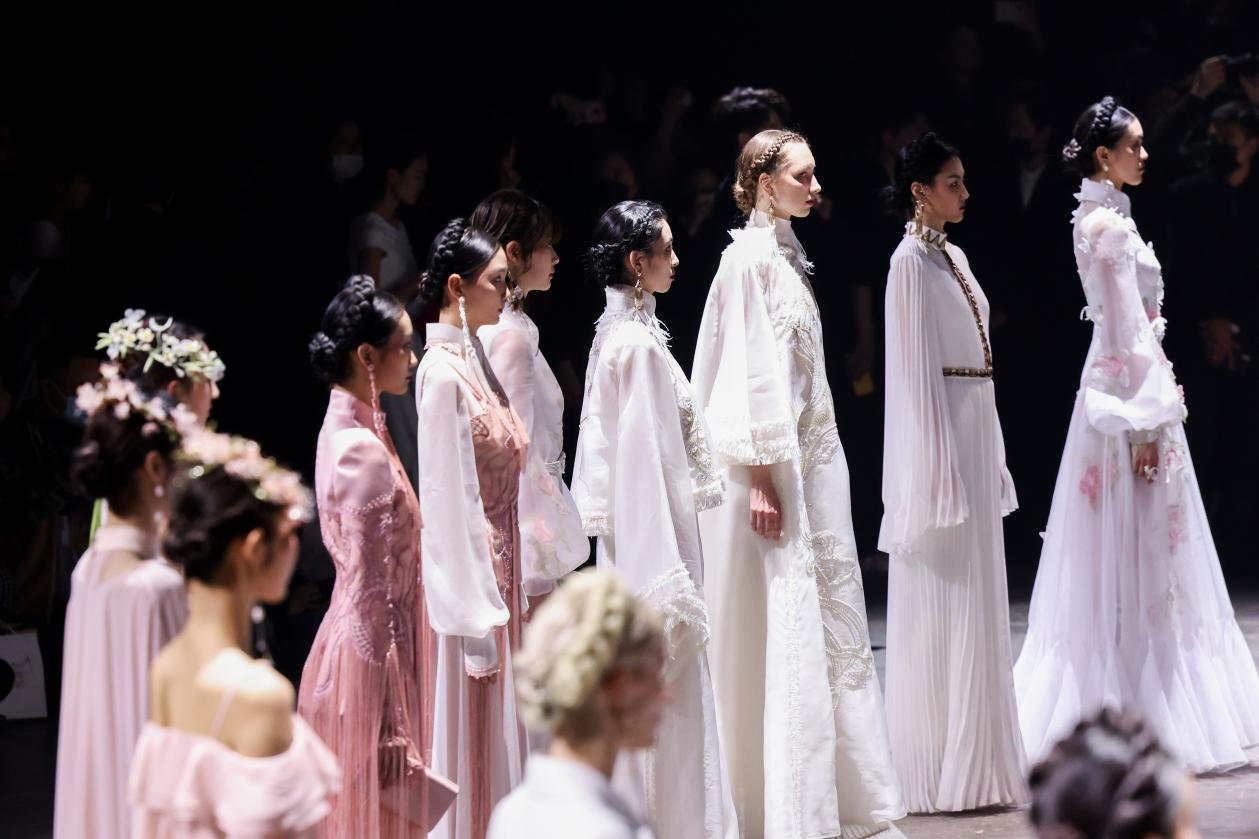 ��Ӣ����櫴�˵2021AW|����ʢװ����;